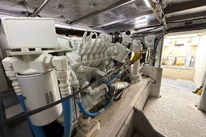 65 Roses 42ft Silverton Yacht For Sale