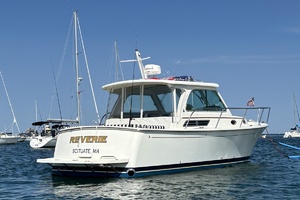 REVERIE 30ft Back Cove Yacht For Sale