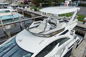 54FT (16.61M) CRUISERS