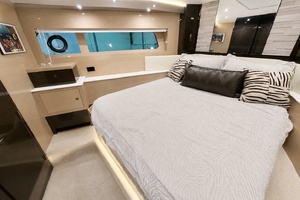 60ft Cruisers Yacht For Sale