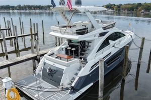 54FT (16.61M) CRUISERS