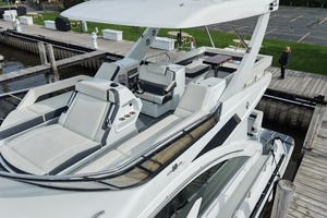 54FT (16.61M) CRUISERS