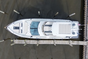 54FT (16.61M) CRUISERS