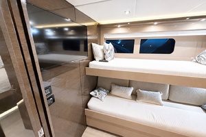 60ft Cruisers Yacht For Sale