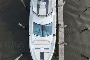 54FT (16.61M) CRUISERS