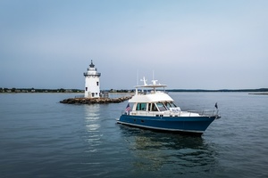 56ft Hunt Yachts Yacht For Sale