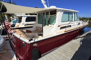 OFF PISTE 42ft Sabre Yacht For Sale