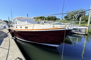 OFF PISTE 42ft Sabre Yacht For Sale