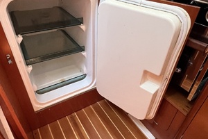 Paloma 39ft Beneteau Yacht For Sale