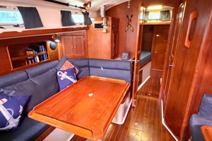 33ft Nonsuch Yacht For Sale