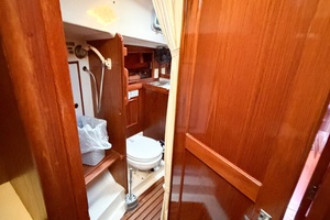 33ft Nonsuch Yacht For Sale