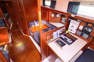 33ft Nonsuch Yacht For Sale
