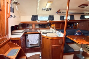 33ft Nonsuch Yacht For Sale