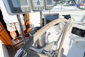 33ft Nonsuch Yacht For Sale
