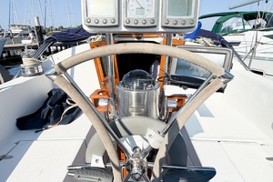 33ft Nonsuch Yacht For Sale