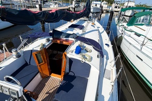 33ft Nonsuch Yacht For Sale