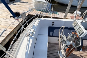 33ft Nonsuch Yacht For Sale