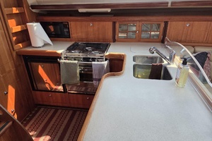 Pure Sterling 44ft Hunter Yacht For Sale