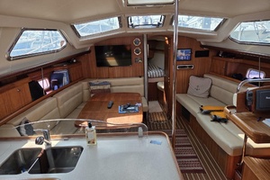 Pure Sterling 44ft Hunter Yacht For Sale