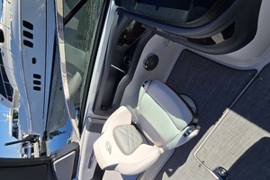 27ft Chaparral Yacht For Sale