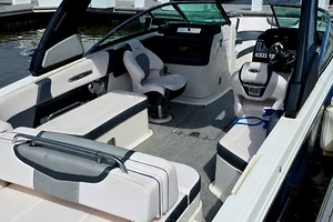 27ft Chaparral Yacht For Sale