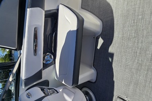 27ft Chaparral Yacht For Sale