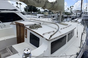 LONG SHOT 41ft Islander Yacht For Sale