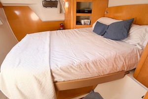 VIDIMUS 44ft Fountaine Pajot Yacht For Sale