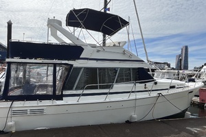 32ft Bayliner Yacht For Sale
