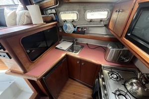 32ft Bayliner Yacht For Sale