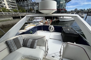 32ft Bayliner Yacht For Sale