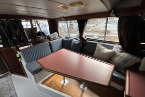 32ft Bayliner Yacht For Sale