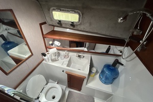 32ft Bayliner Yacht For Sale