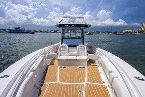 35ft Everglades Yacht For Sale