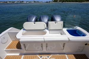 35ft Everglades Yacht For Sale