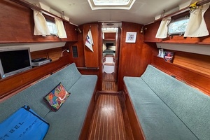Petrel 30ft Cape Dory Yacht For Sale