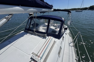 33ft Beneteau Yacht For Sale