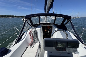 33ft Beneteau Yacht For Sale