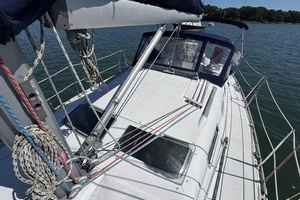 33ft Beneteau Yacht For Sale