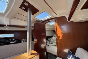 33ft Beneteau Yacht For Sale
