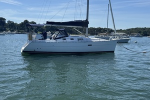 33ft Beneteau Yacht For Sale