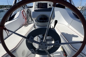 33ft Beneteau Yacht For Sale