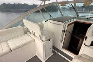 Miss Madison 35ft Cabo Yacht For Sale