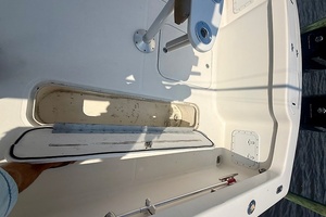 HOOKED ON A FEELING 32ft Jarrett Bay Yacht For Sale