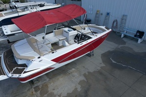 Wake N Lake 20ft Glastron Yacht For Sale
