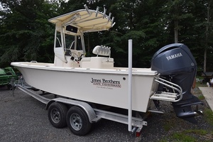 23ft Jones Brothers Yacht For Sale
