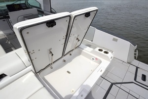 32ft Aviara Yacht For Sale