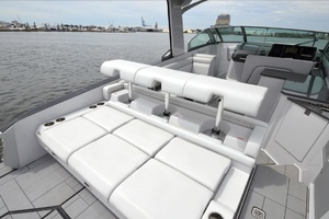 32ft Aviara Yacht For Sale