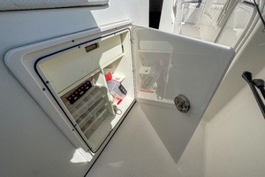 Fin  amp  Tonic 32ft Pursuit Yacht For Sale