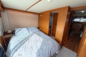 Sun Glo 42ft Cruise A Home Yacht For Sale